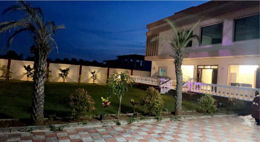 Beautiful 4500sft Farmhouse in Moinabad