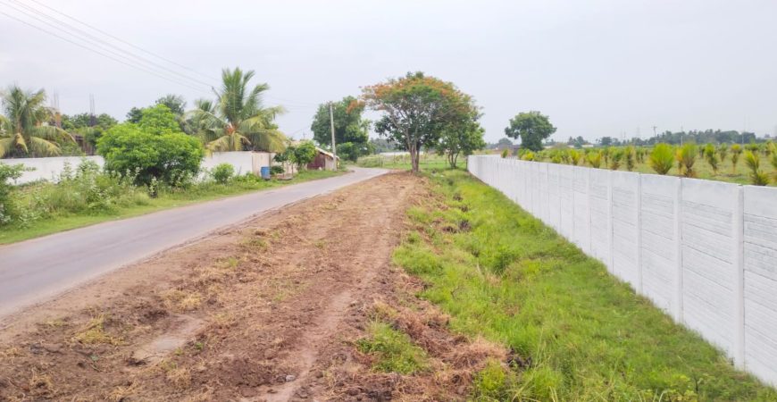 FARMLAND Near Avadi Station