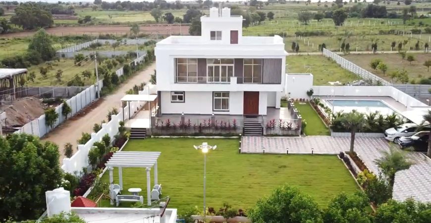 Farmhouse in moinabad 2420 square yard